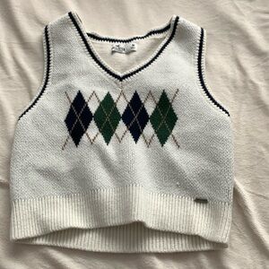 Women’s Hollister Beige Cropped Slim Sweater Vest with Green Argyle